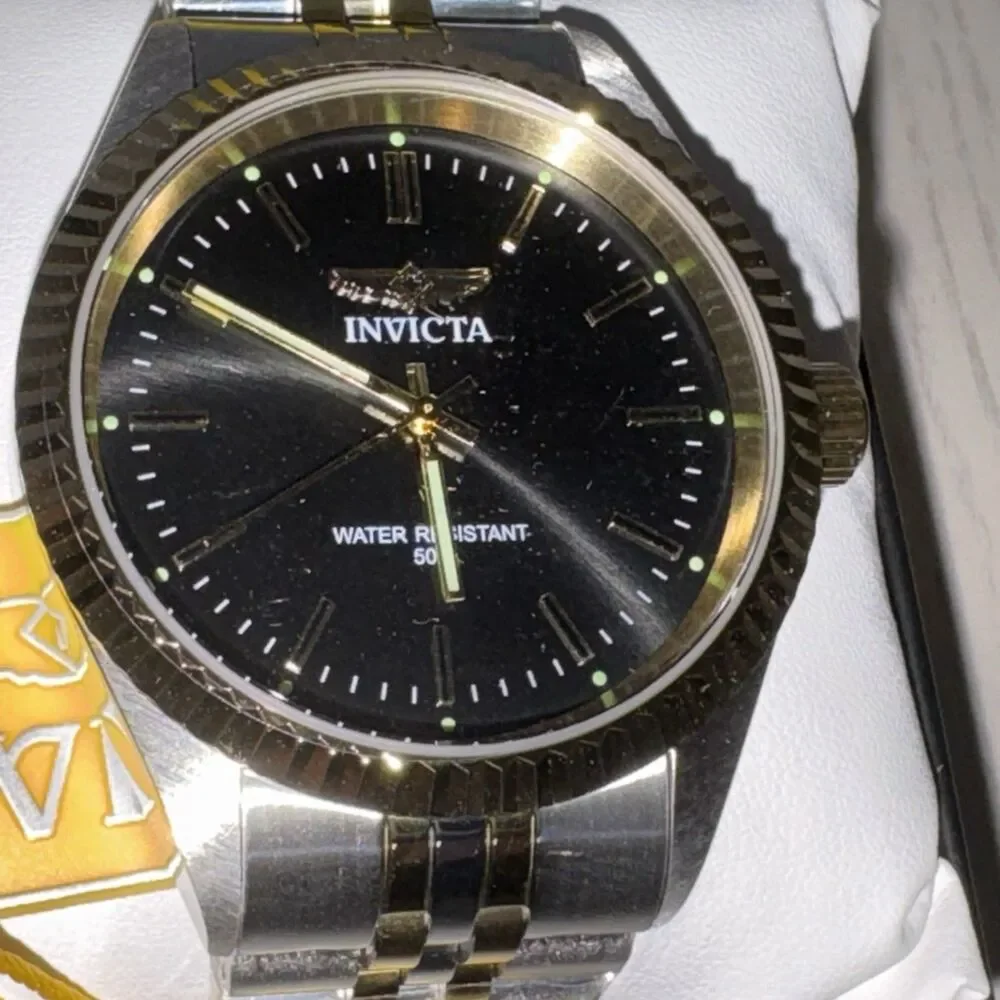 Invicta Men’s Two-Tone SS Quartz Watch Black/Gold Dial 50m w/Box Stainless Band